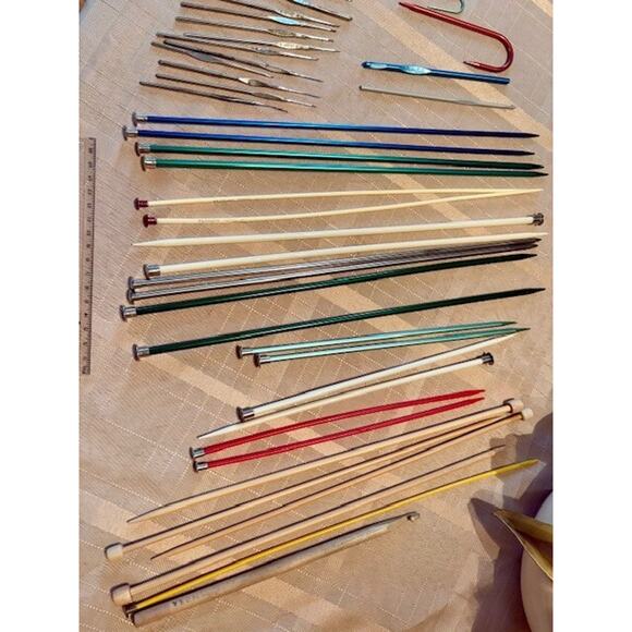 Vintage Assorted Knitting & Crochet Needles Lot Of 48 Items - Picture 3 of 14